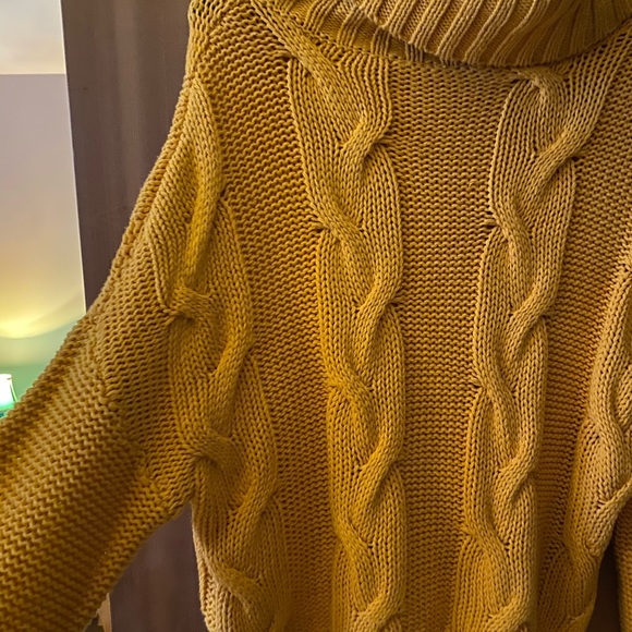 Drop sleeve fisherman’s roll neck sweater NWOT - Picture 3 of 5